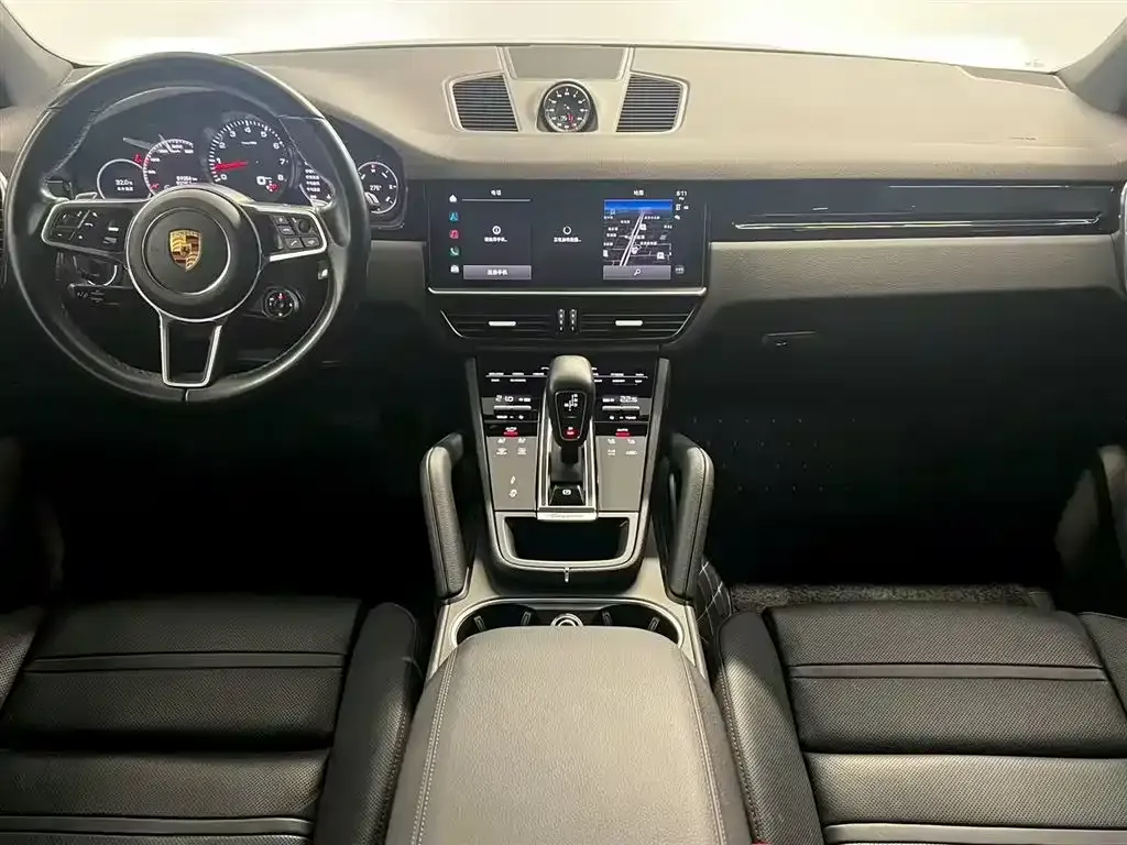 Porsche Cayenne — фото 2