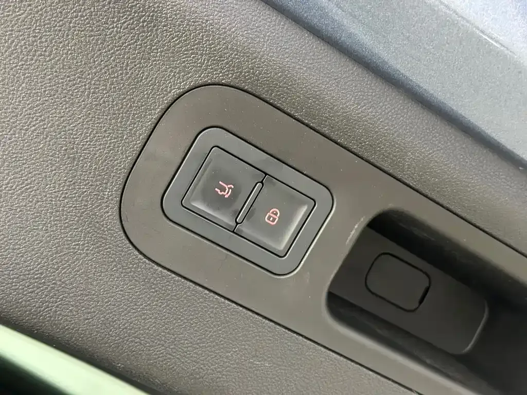 BYD Hiace 07 DM-i — фото 7