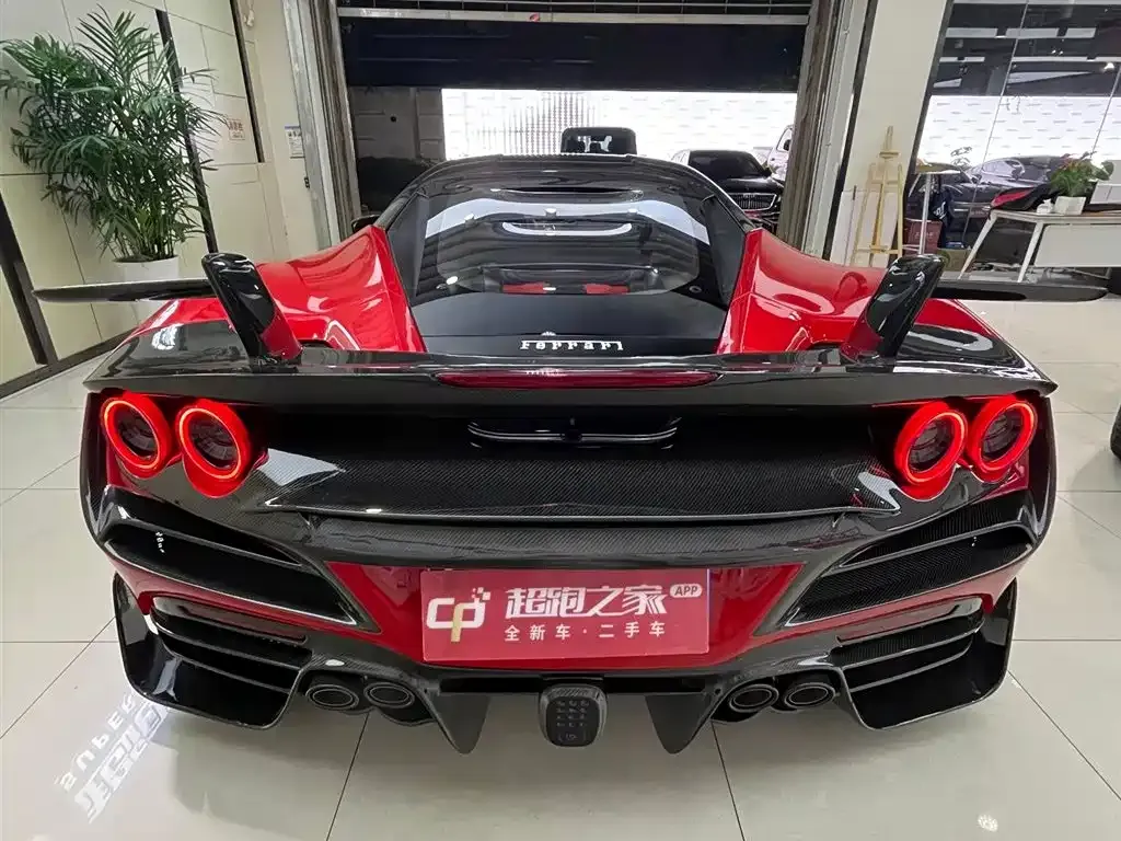 Ferrari F8 — фото 4