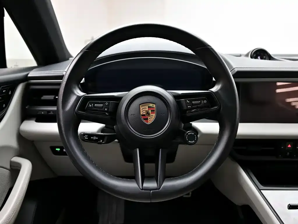 Porsche Macan EV — фото 7
