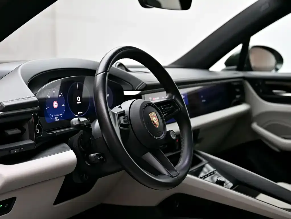 Porsche Macan EV — фото 10