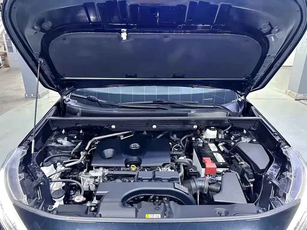Toyota Wildlander — фото 10