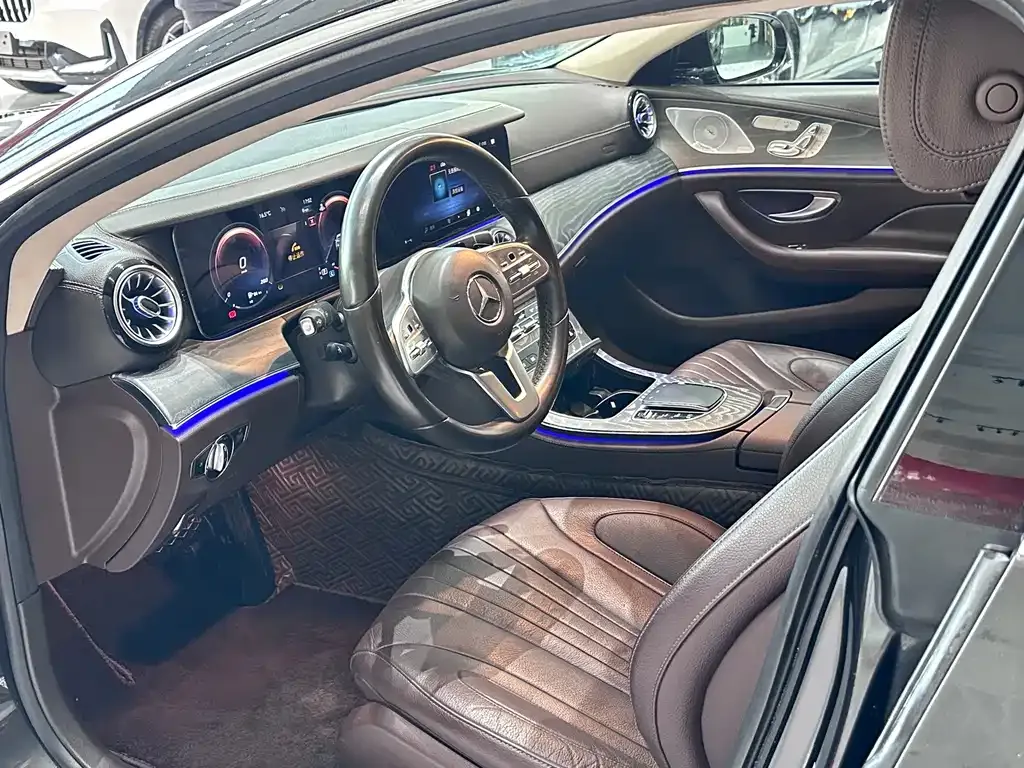 Mercedes-Benz CLS — фото 6