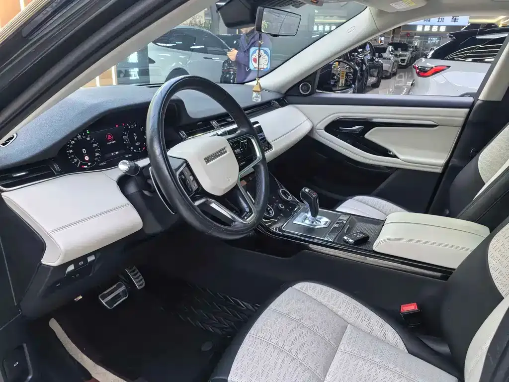 Land Rover Evoque — фото 8