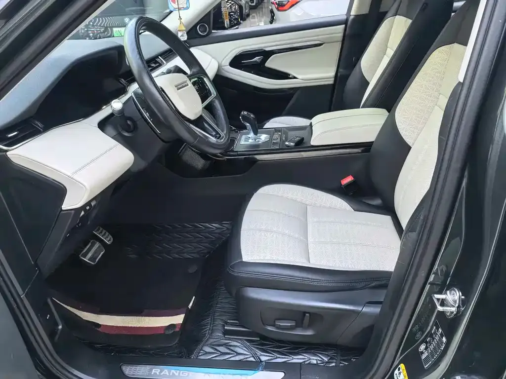 Land Rover Evoque — фото 10