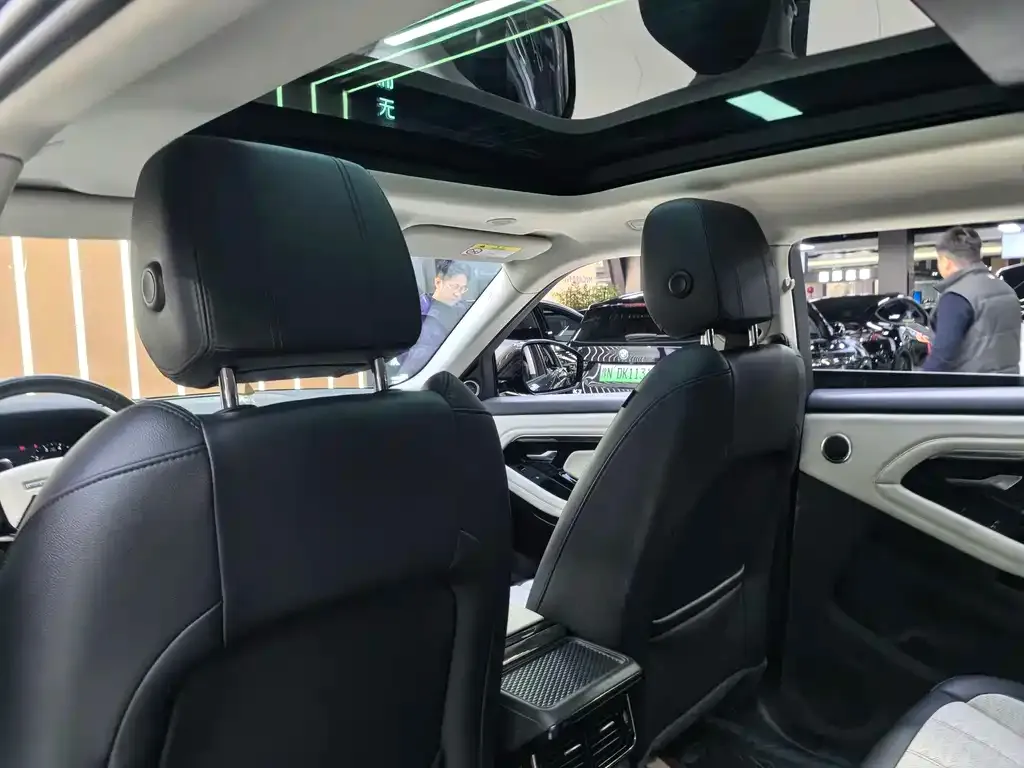 Land Rover Evoque — фото 9
