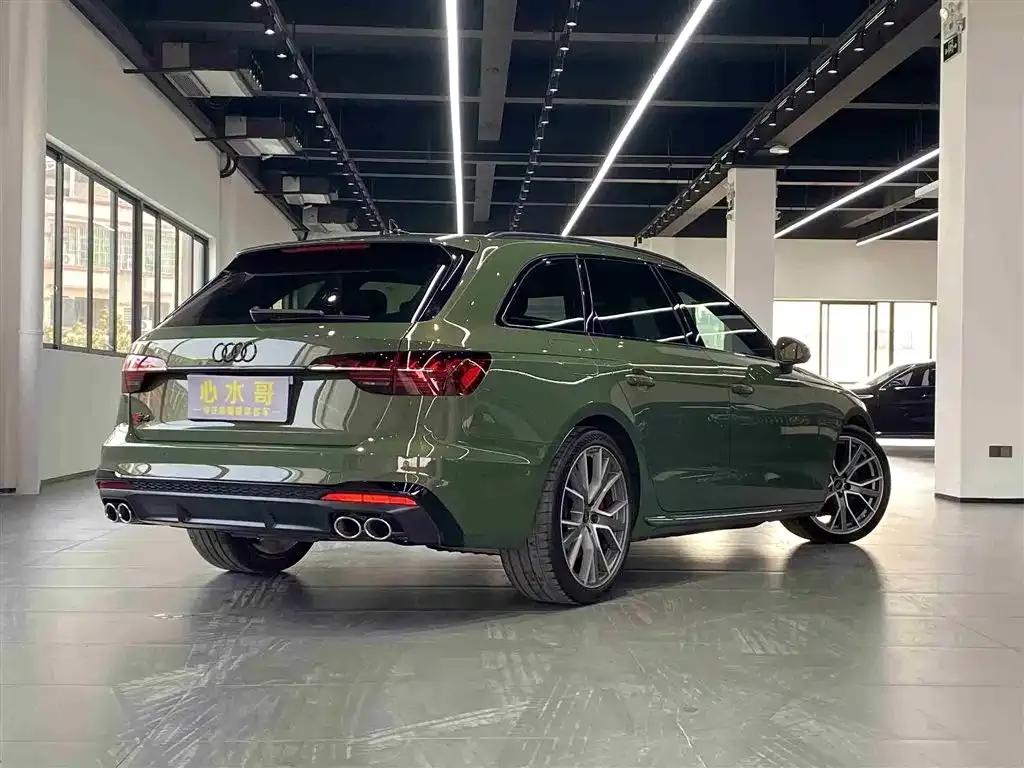Audi S4 — фото 5