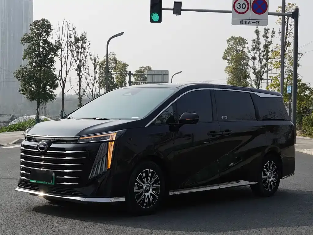 GAC Motor Trumpchi E9 — фото 1