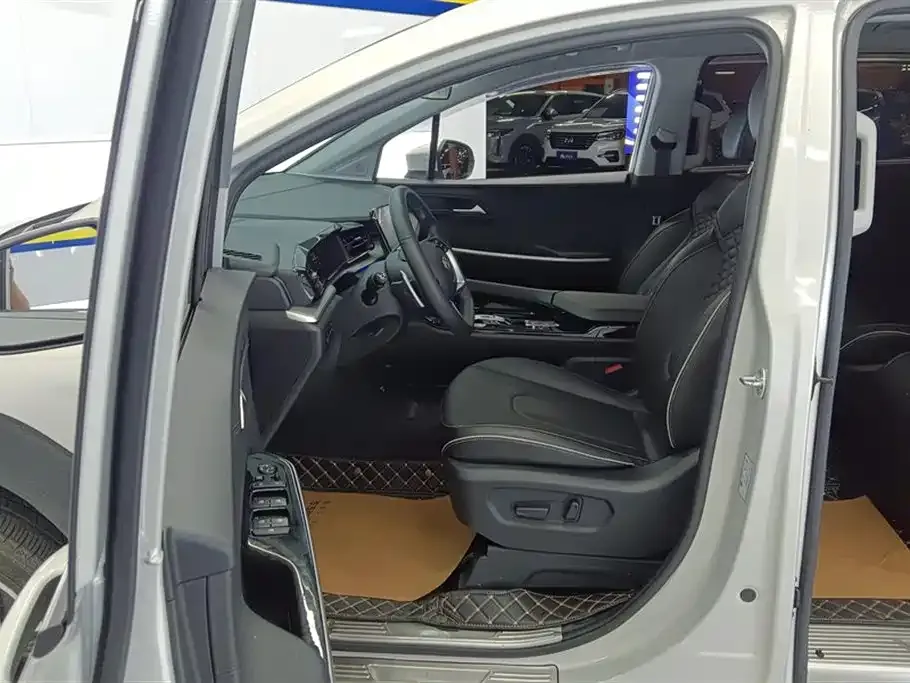 Hyundai Custo — фото 9