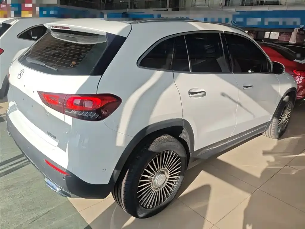 Mercedes-Benz GLA — фото 6