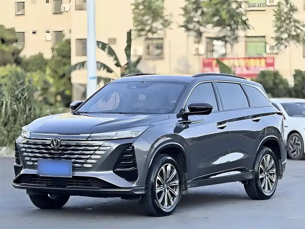 Changan CS75PLUS — фото 9