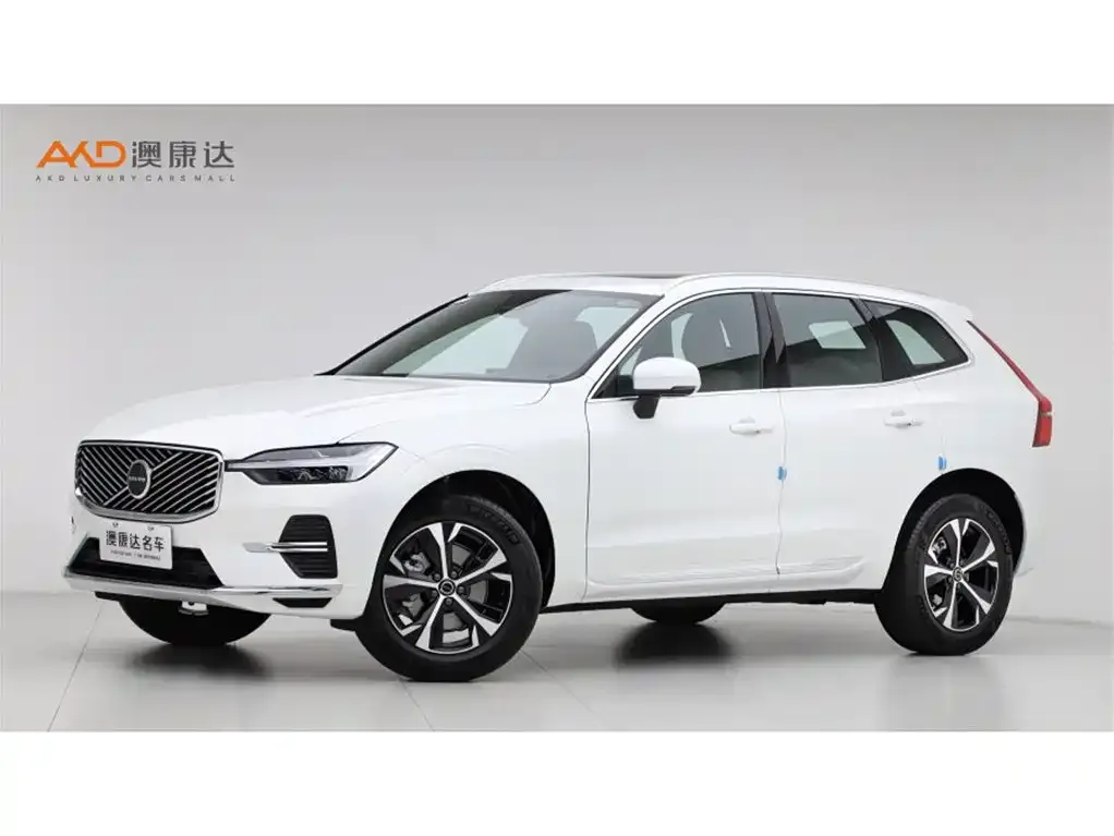 Volvo XC60 — фото 1