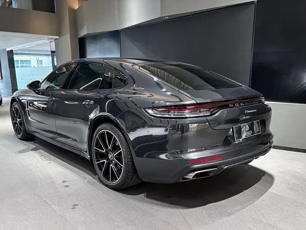 Porsche Panamera — фото 10