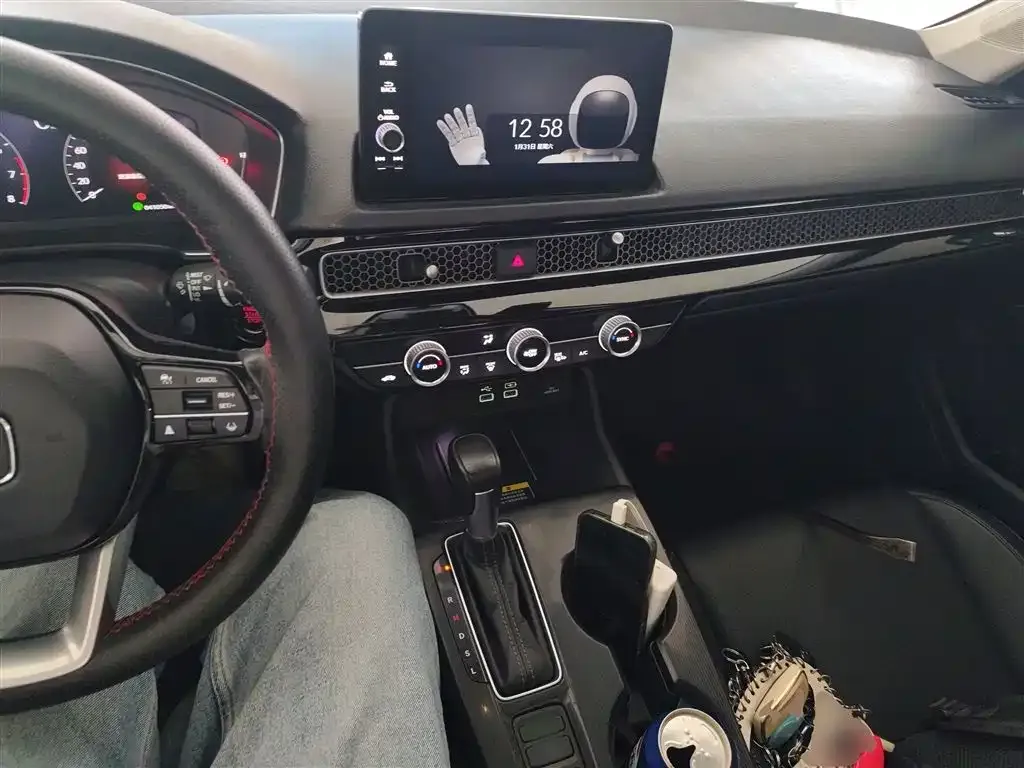 Honda Civic — фото 10