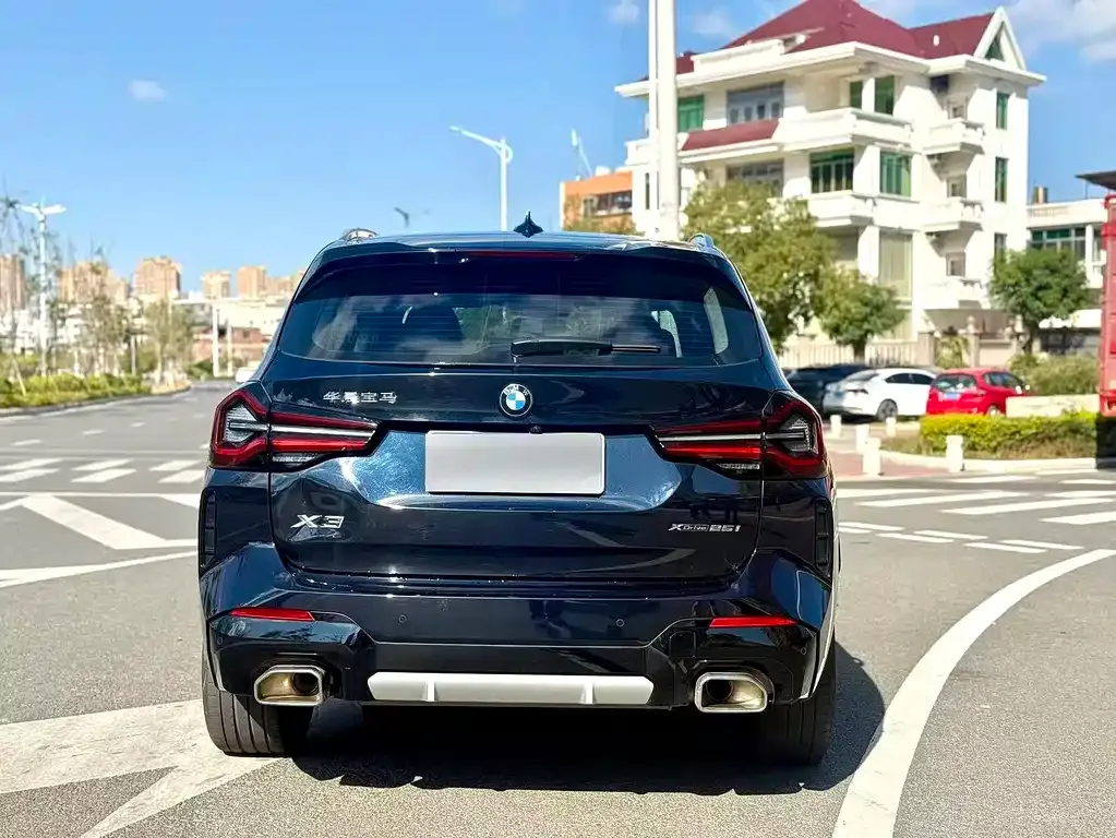 BMW X3 — фото 7