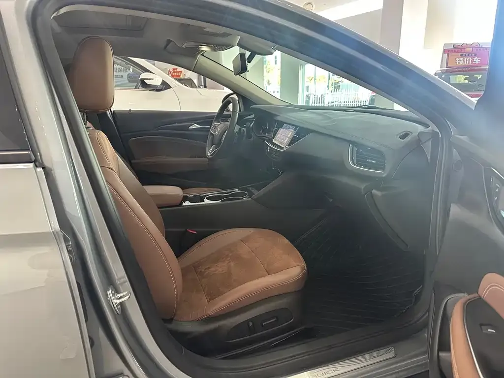 Buick Regal — фото 7