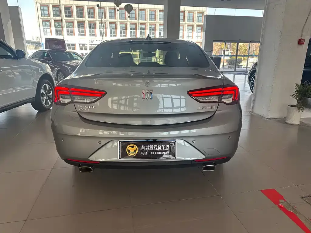 Buick Regal — фото 10