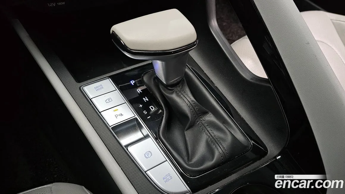 Hyundai AVANTE — фото 9