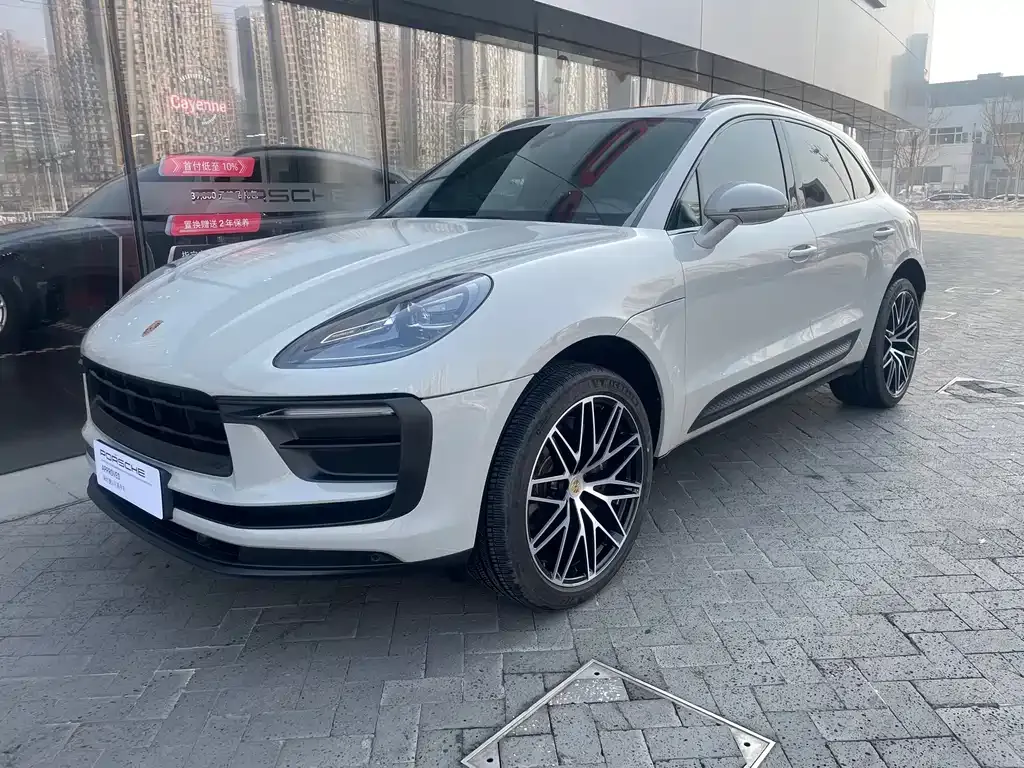 Porsche Macan — фото 1