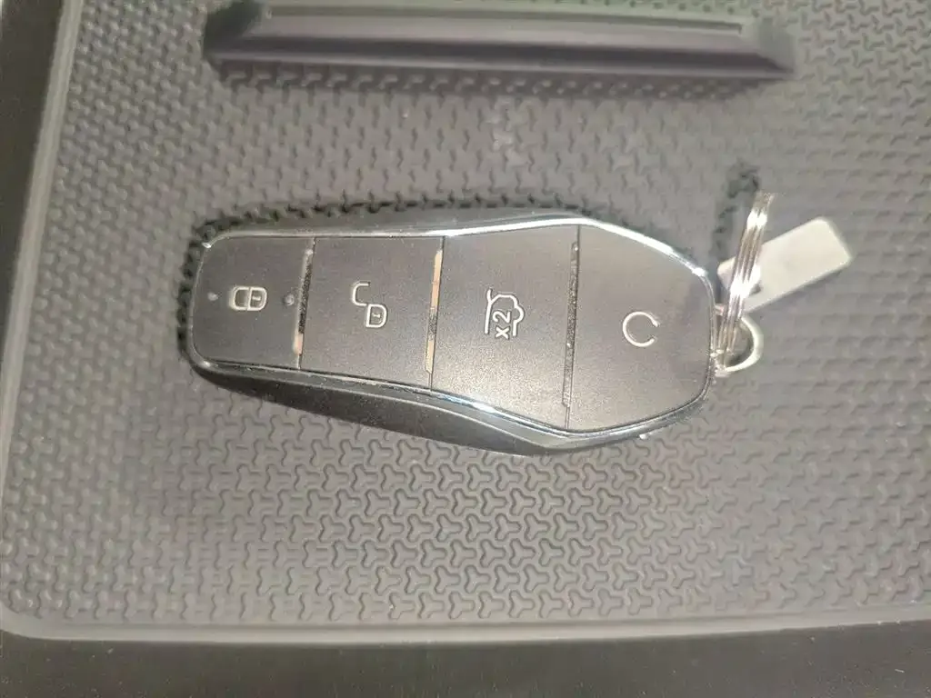 BYD Qin PLUS — фото 10