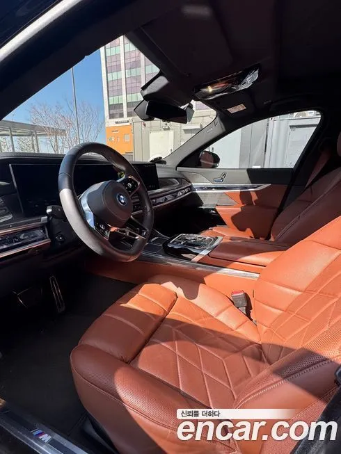 BMW i7 — фото 5