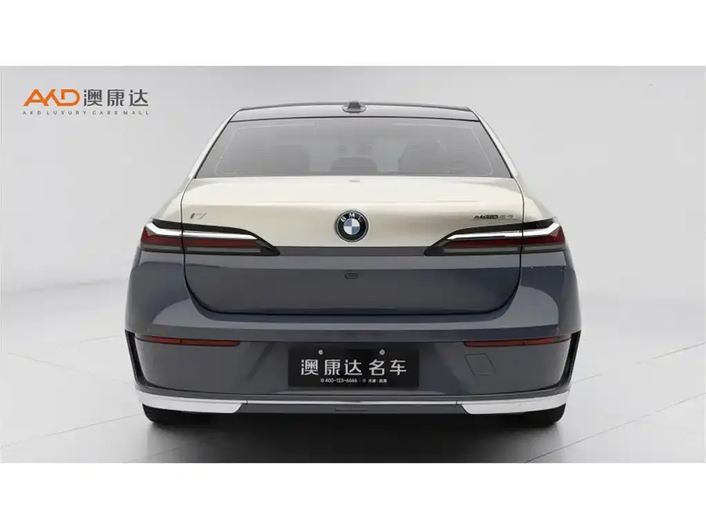 BMW i7 — фото 4