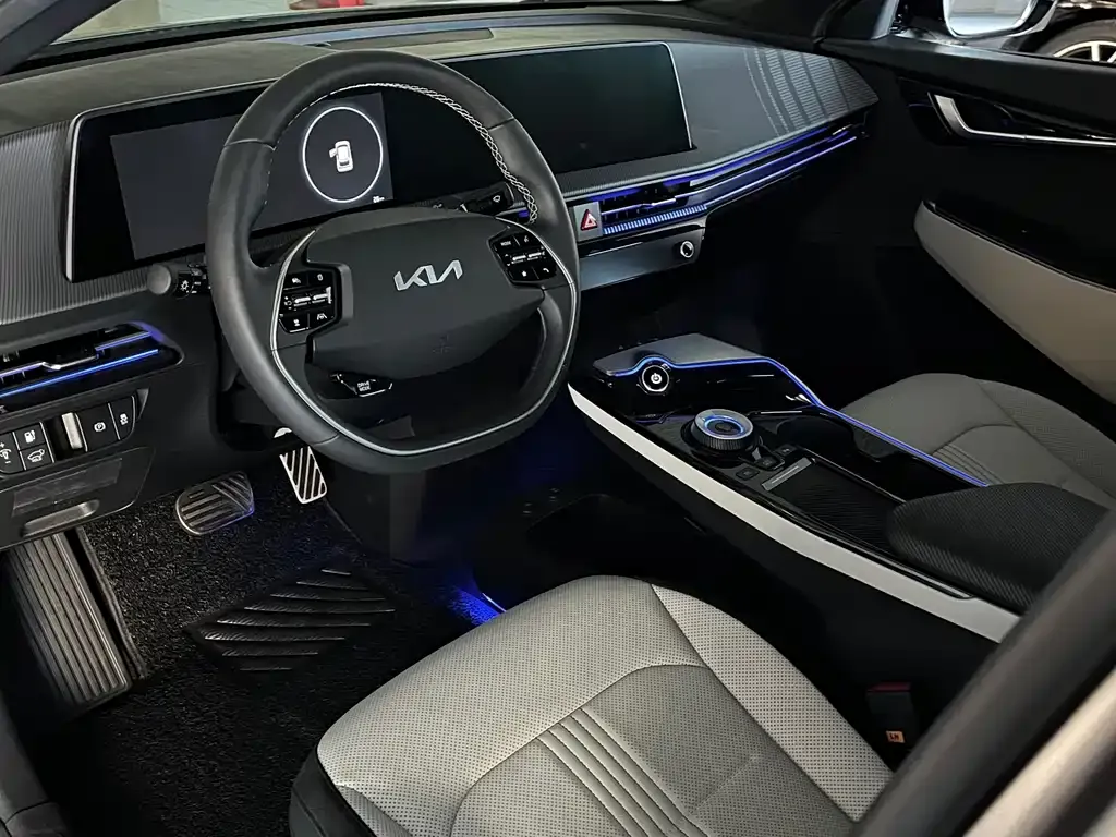 Kia EV6 — фото 7
