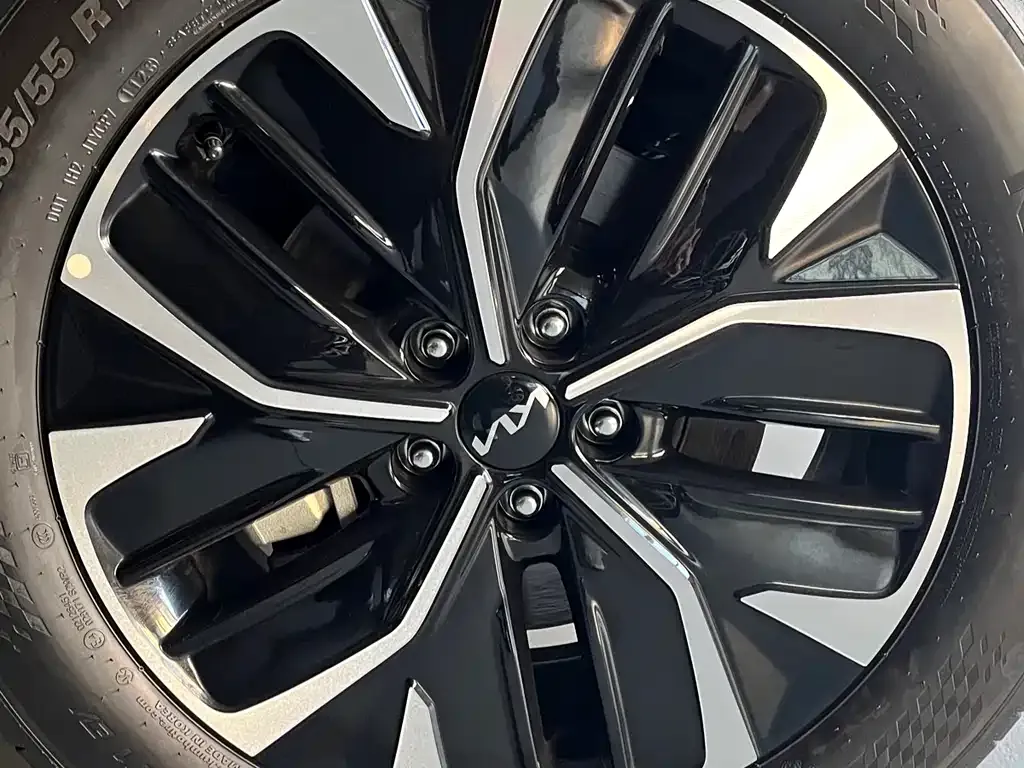 Kia EV6 — фото 6
