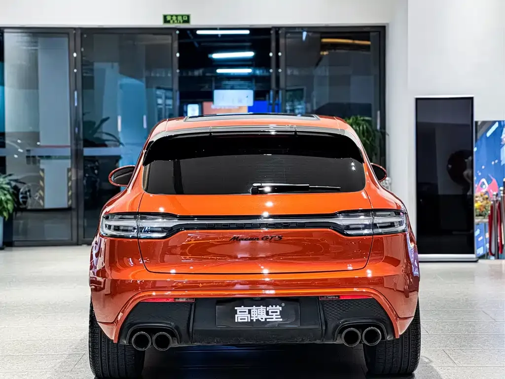 Porsche Macan — фото 5