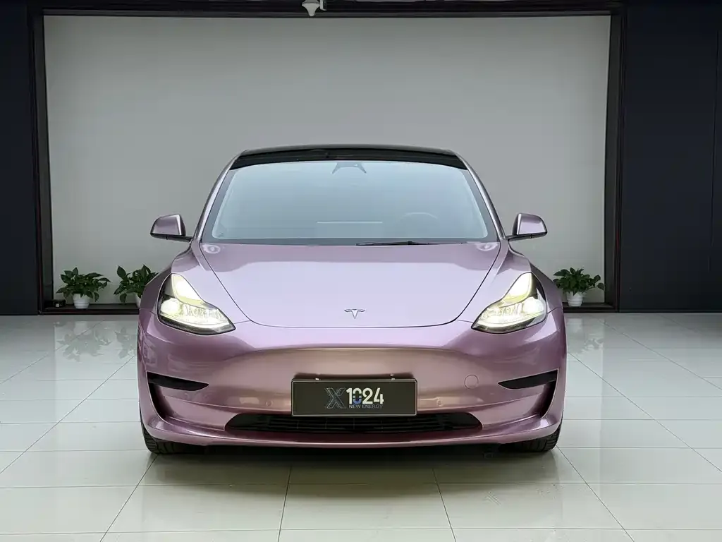 Tesla Model 3 — фото 9