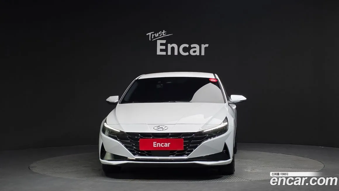 Hyundai AVANTE — фото 2