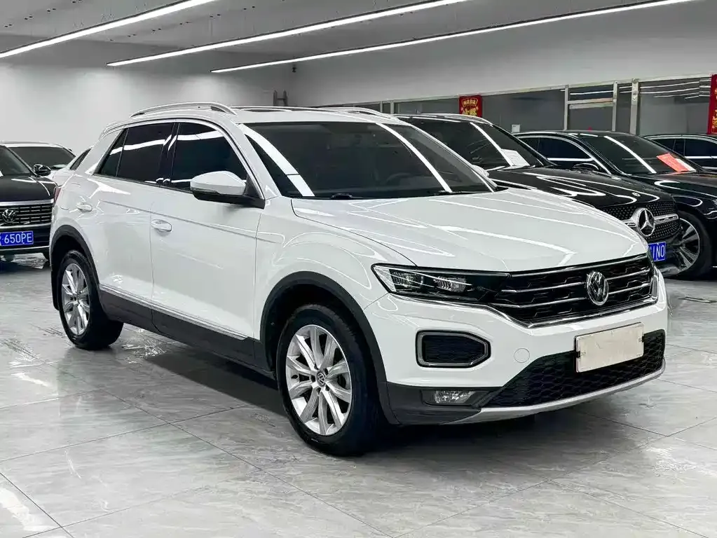Volkswagen T-Roc — фото 6