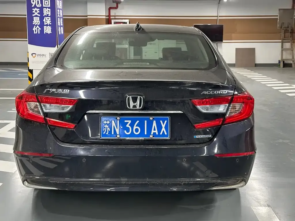 Honda Accord — фото 7