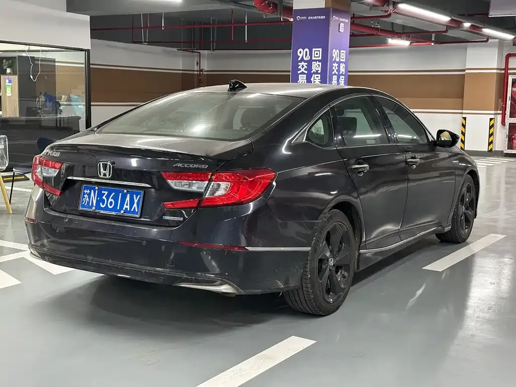 Honda Accord — фото 6