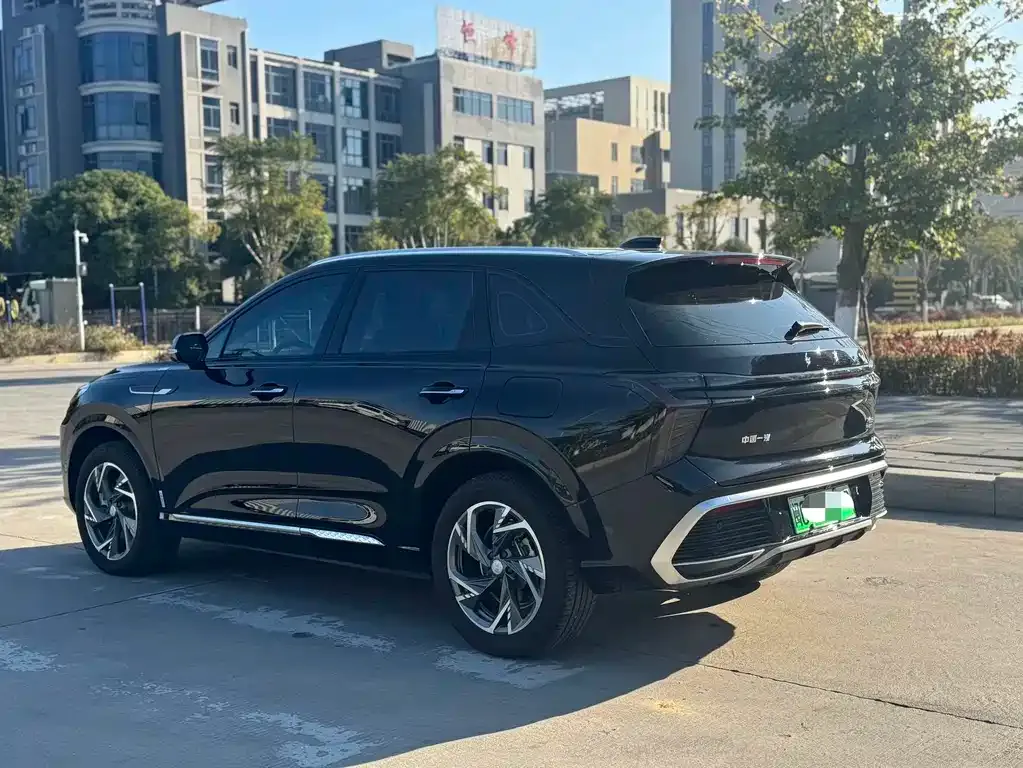 Hongqi HS3 PHEV — фото 8
