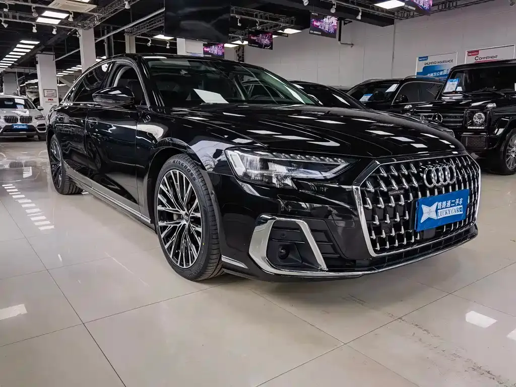 Audi A8 — фото 9
