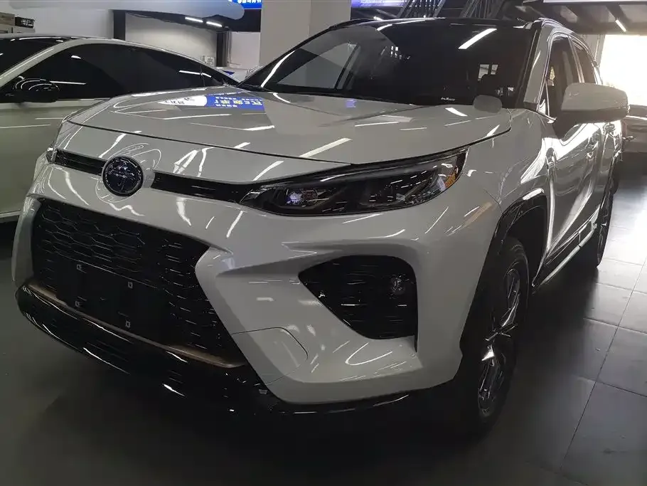 Toyota Wildlander — фото 1