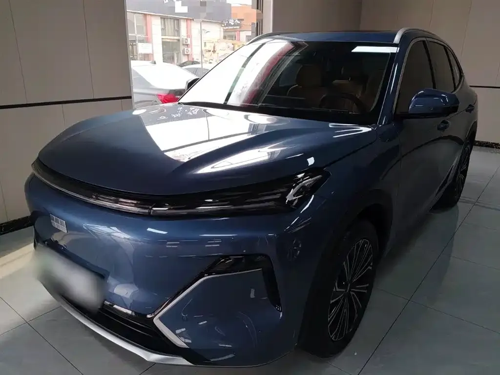 Geely Galaxy Xingjian 7 — фото 1