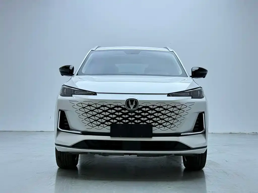 Changan CS55PLUS — фото 3