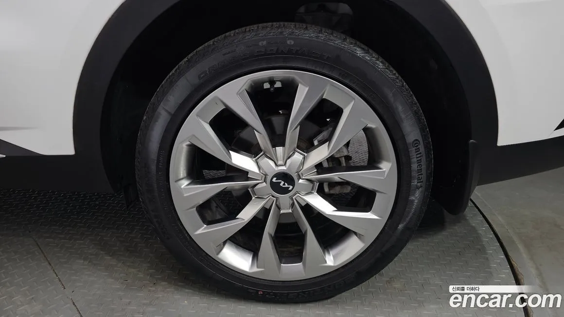 Kia Sorento — фото 6