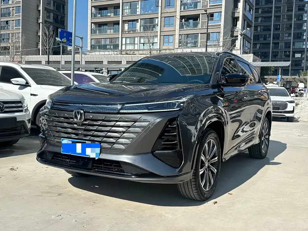 Changan CS75PLUS — фото 1