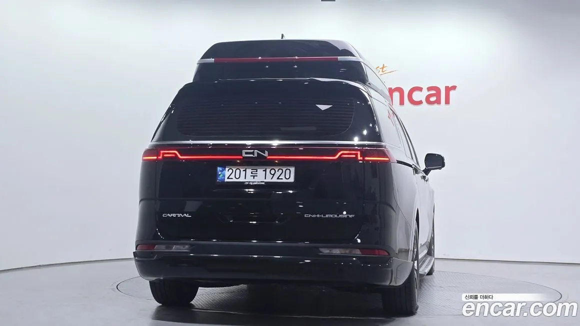 Kia Carnival — фото 6