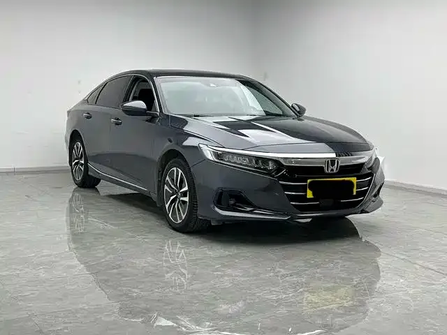 Honda Accord — фото 10