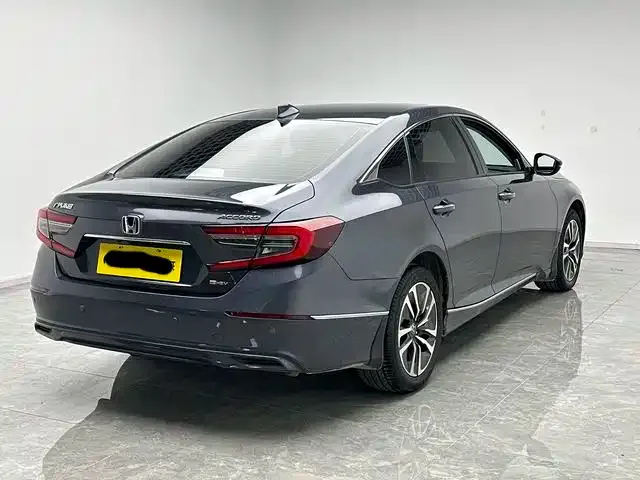 Honda Accord — фото 6