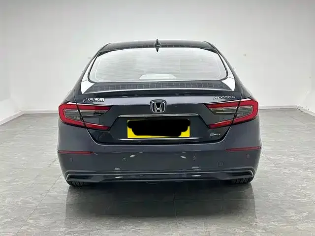 Honda Accord — фото 9