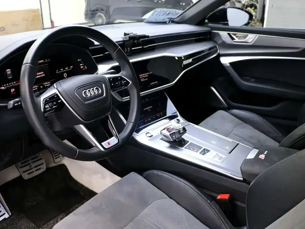 Audi A6L — фото 2