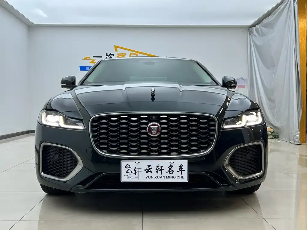Jaguar XFL — фото 4