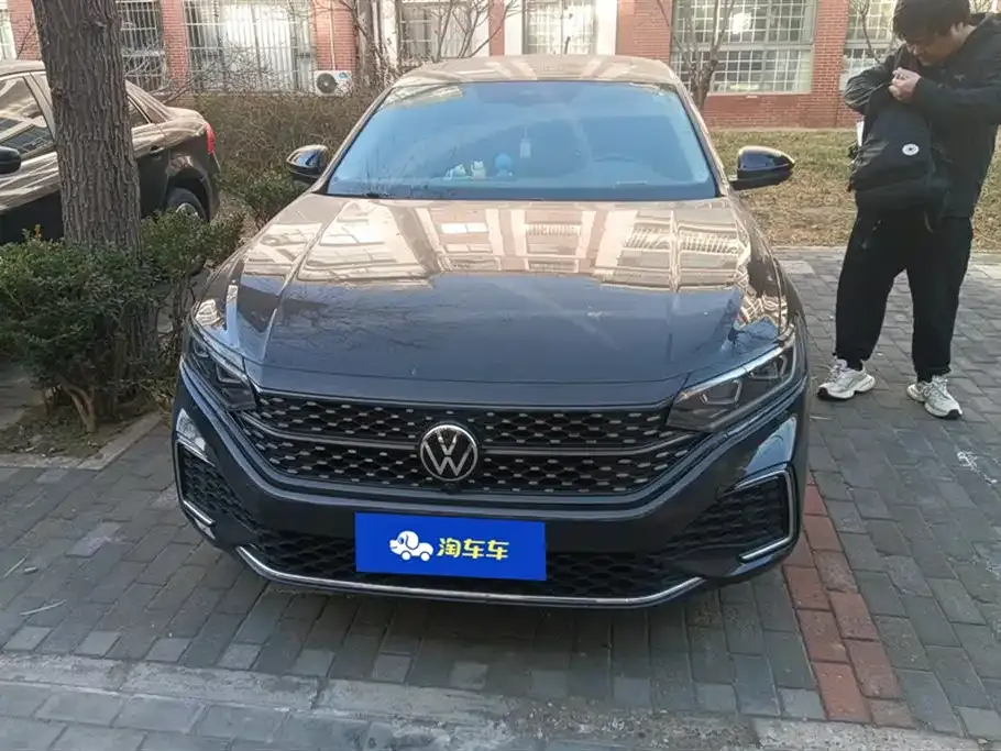 Volkswagen Passat — фото 9