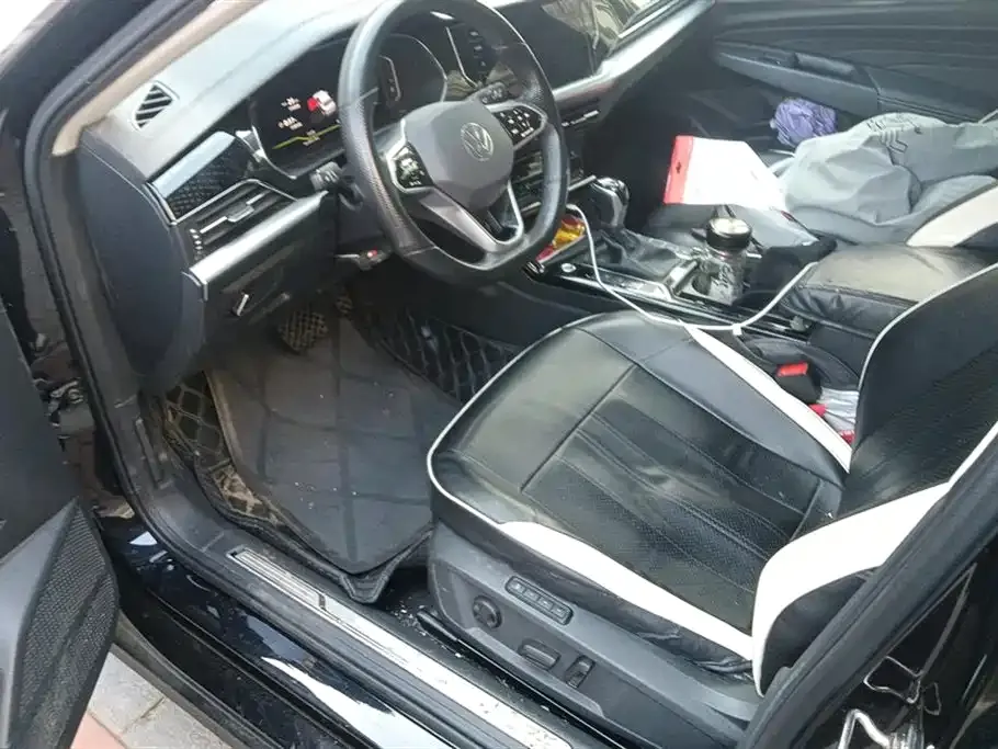 Volkswagen Passat — фото 10