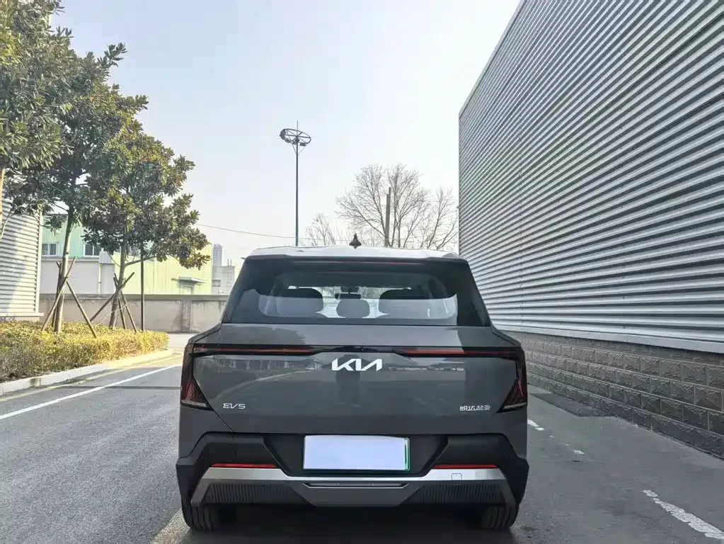 Kia EV5 — фото 5